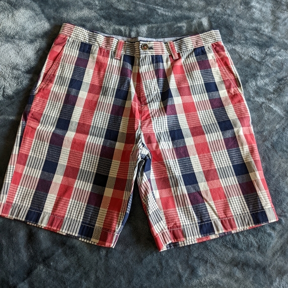 Tommy Hilfiger shorts - Picture 1 of 4